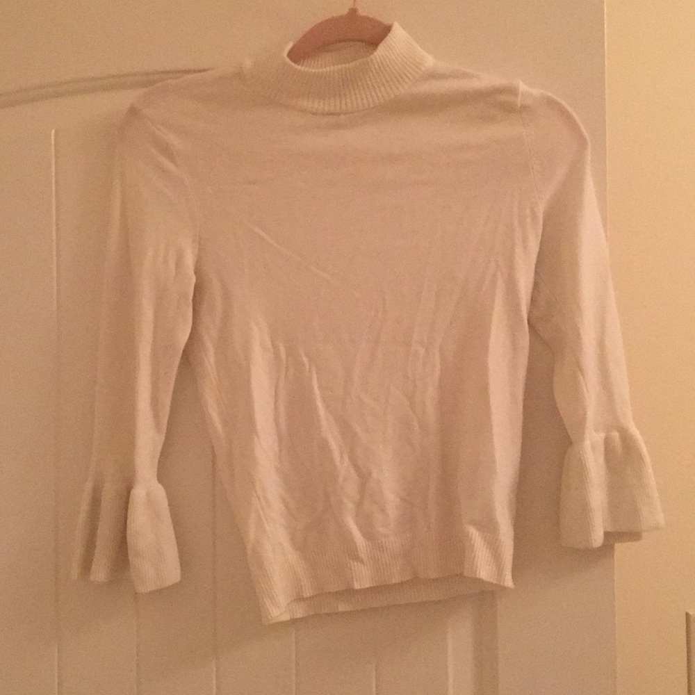 Fitted sweater